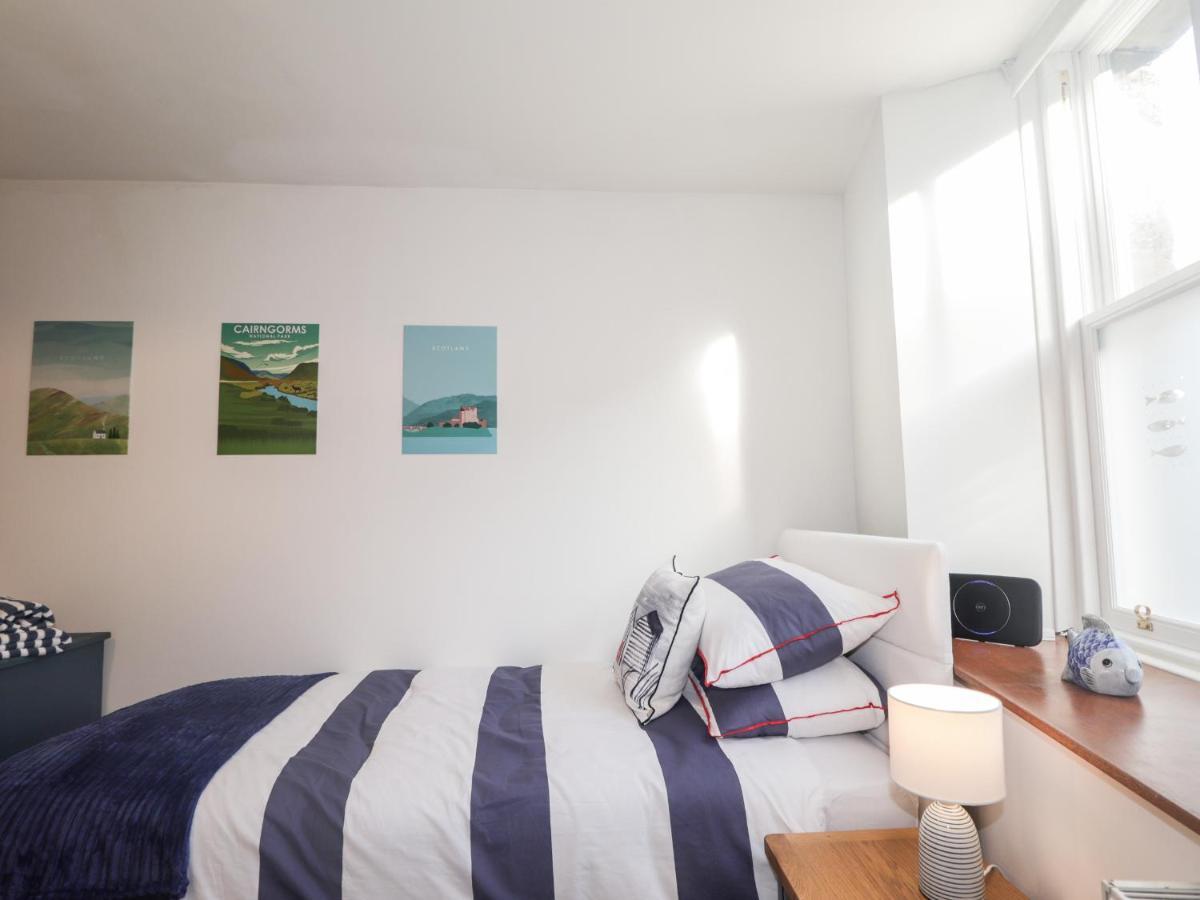2 Seafield Place Portsoy Bagian luar foto